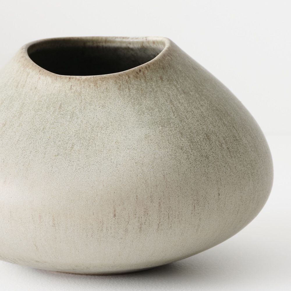 Natsuka Pod Vase